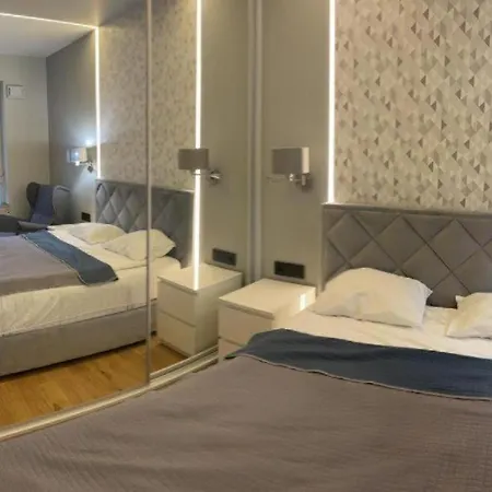 Airport Apartment Cybernetyki Warsaw Exterior photo