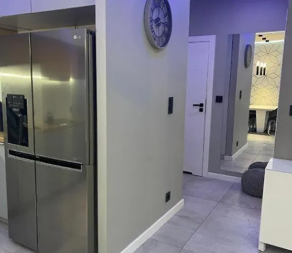 Airport Apartment Cybernetyki